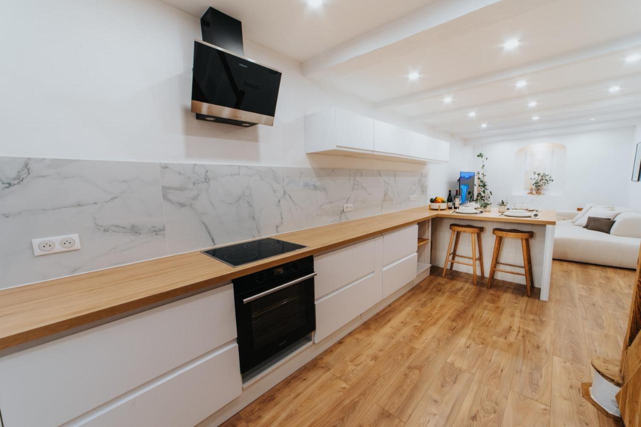 Perfect Family-Oriented And Renovated Townhouse In The Old Antibes Exterior foto